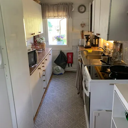 Villa Ympaerivuotinen Jaervenrantahuvila Pihtiputaalla Pihtipudas