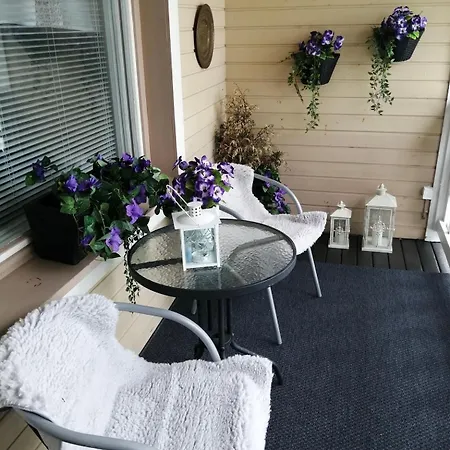 Vila Ympaerivuotinen Jaervenrantahuvila Pihtiputaalla Pihtipudas